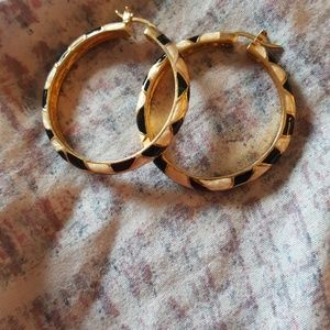 Earrings black white gold